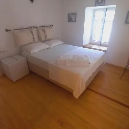 Nil House 호텔